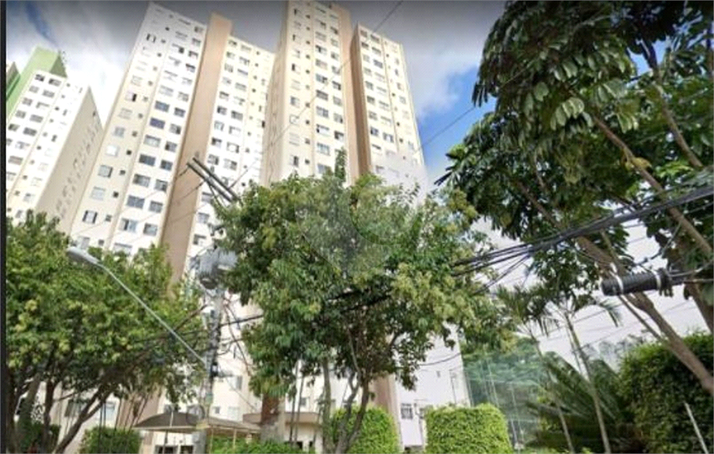 APARTAMENTO em PARQUE NOVO MUNDO
