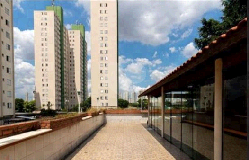APARTAMENTO em PARQUE NOVO MUNDO