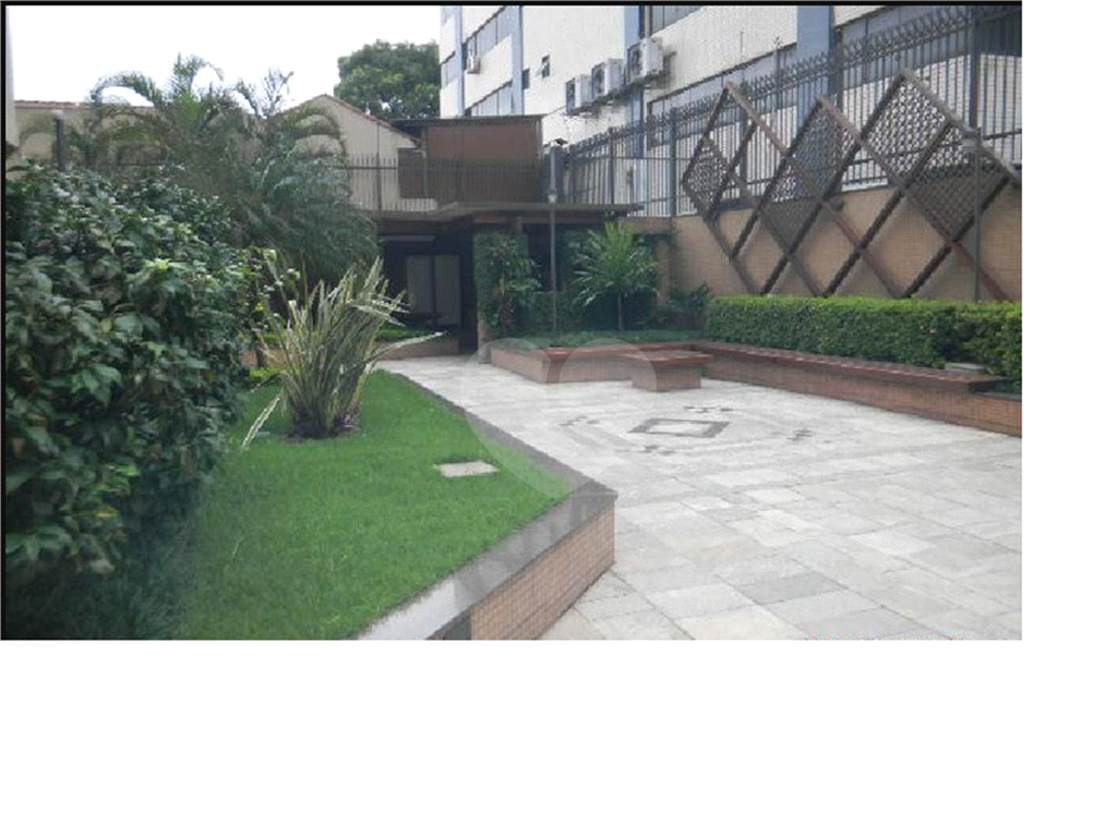 Apartamento com living para 2 ambientes, à venda em Perdizes.