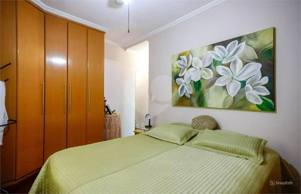 Sobrado 3 dormitórios, 2 vagas com churrasqueira no Horto Florestal.