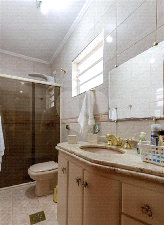 Sobrado 3 dormitórios, 2 vagas com churrasqueira no Horto Florestal.