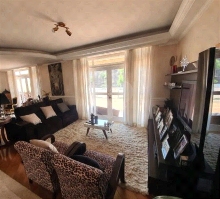 Casa à venda com 4 quartos, 350m² - Foto 11