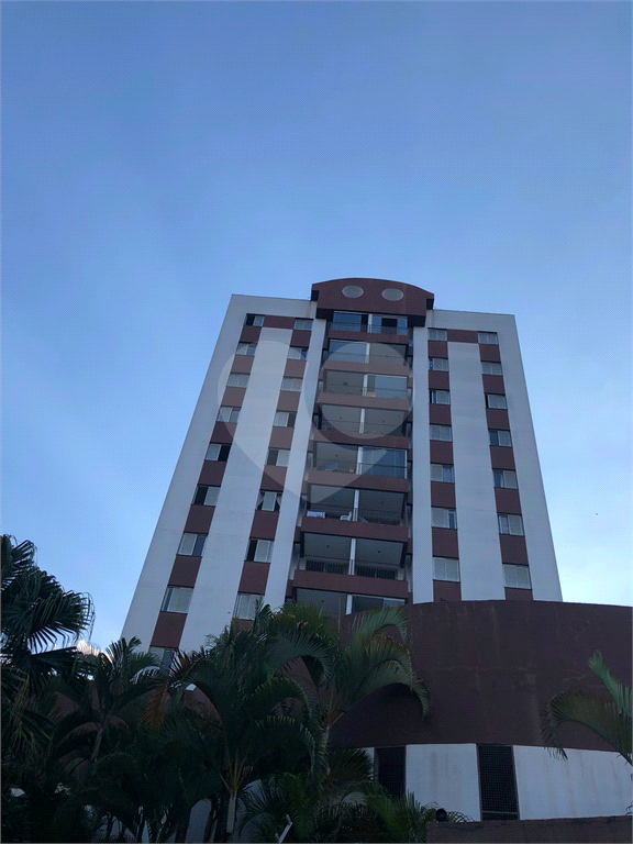 APARTAMENTO EM SANTANA