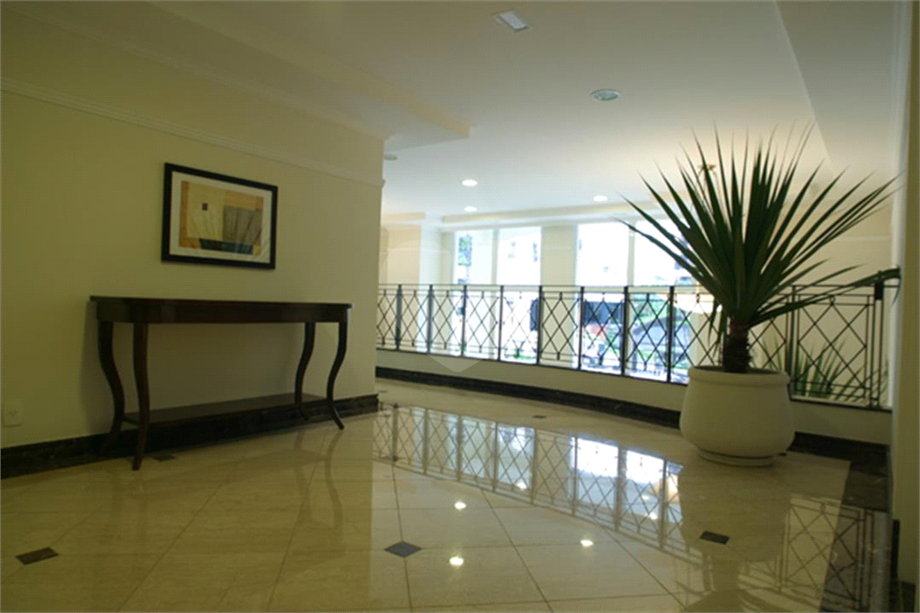 APARTAMENTO 3 DORMITÓRIOS (1 SUÍTE), SACADA E 2 VAGAS DE GARAGEM PARA LOCAÇÃO - PERDIZES