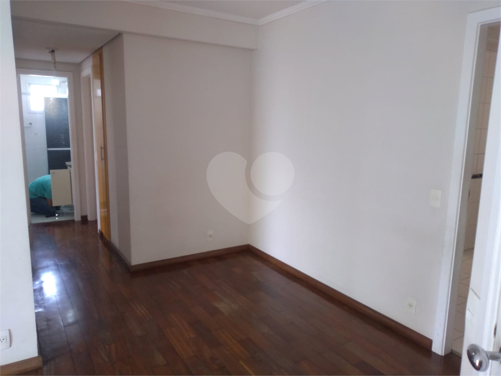 APARTAMENTO 3 DORMITÓRIOS (1 SUÍTE), SACADA E 2 VAGAS DE GARAGEM PARA LOCAÇÃO - PERDIZES