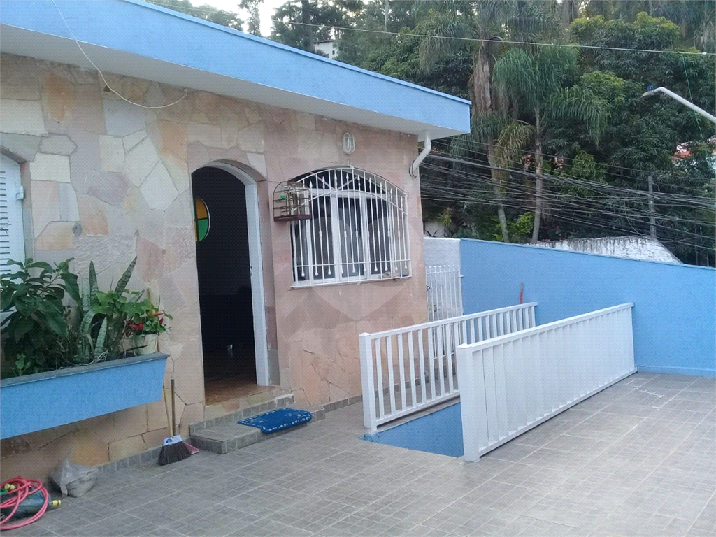Sobrado no  tremembé 