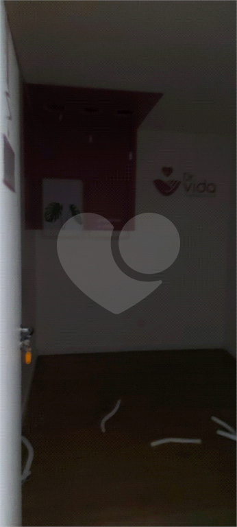 PRÉDIO INTEIRO em HORTO