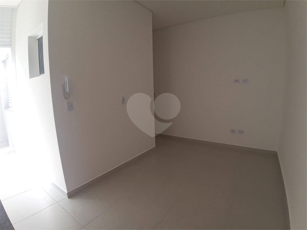 Estuda permuta em apartamento na Vila Constança