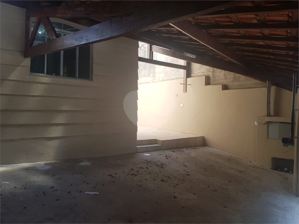 Sobrado à venda com 3 quartos, 130m² - Foto 2