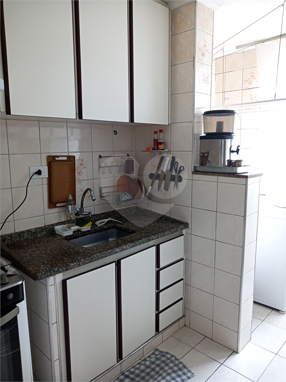 Apartamento à venda com 2 quartos, 50m² - Foto 10