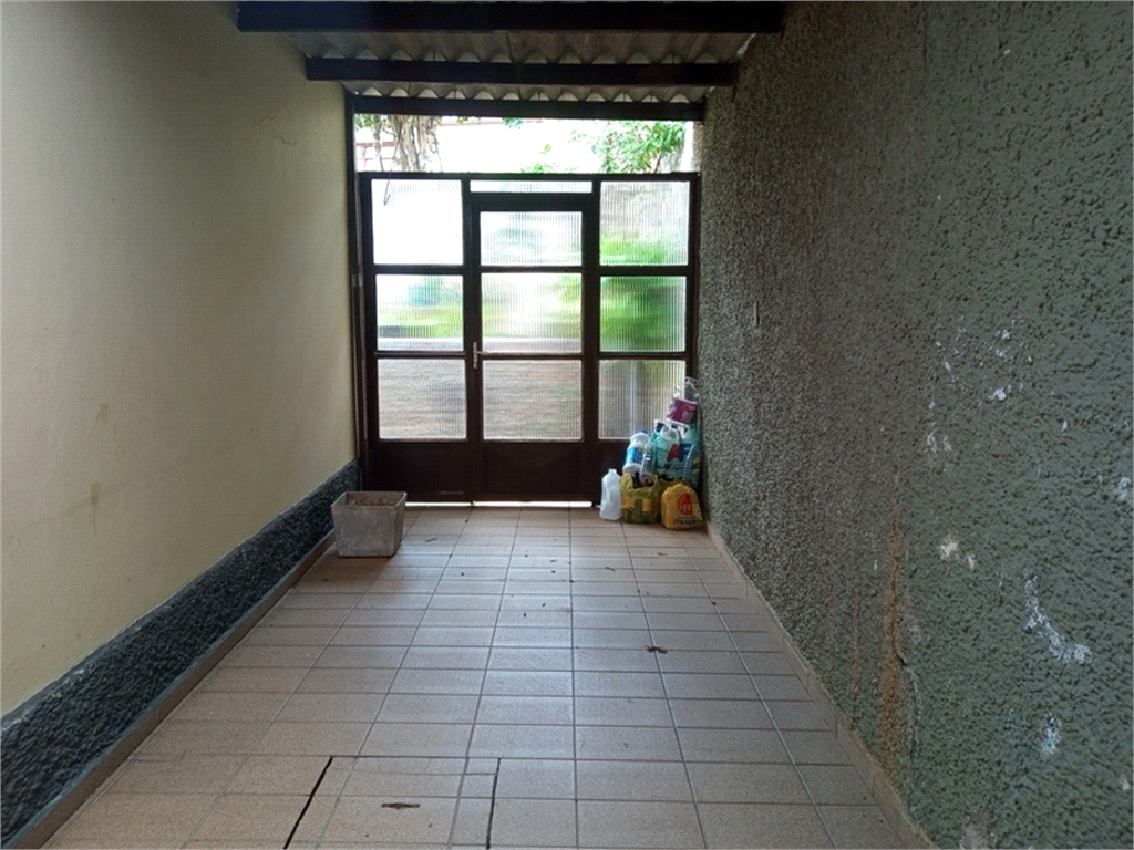 Casa à venda com 4 quartos, 182m² - Foto 1