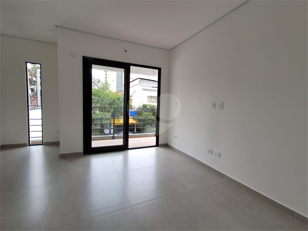 Casa sobrado de 112m² nova 2 suítes ambas com varanda 2 vagas área gourmet Vila Pompéia
