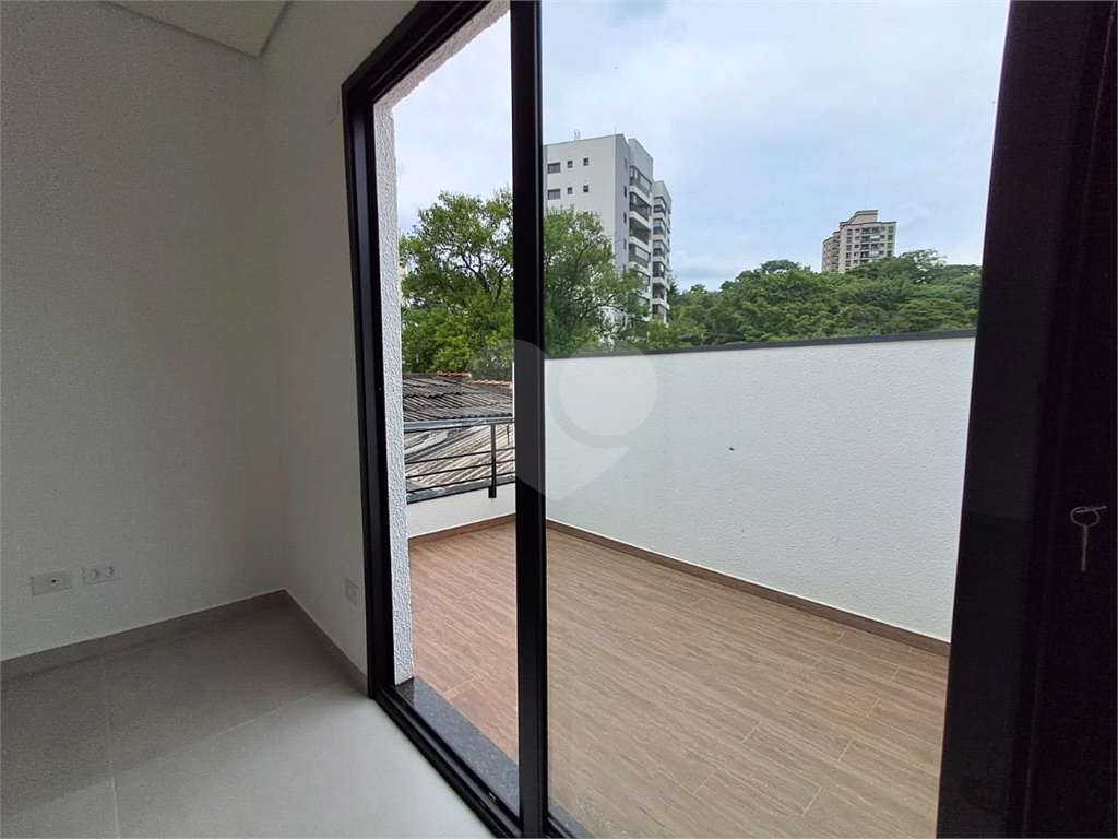 Casa sobrado de 112m² nova 2 suítes ambas com varanda 2 vagas área gourmet Vila Pompéia