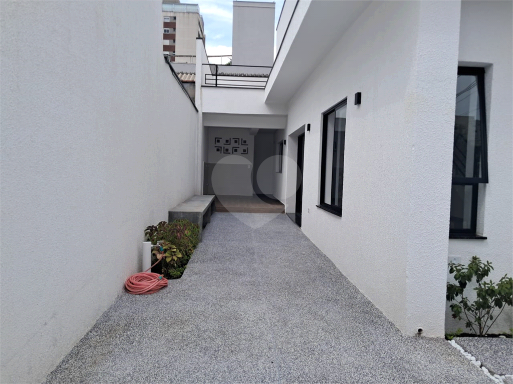 Casa sobrado de 112m² nova 2 suítes ambas com varanda 2 vagas área gourmet Vila Pompéia