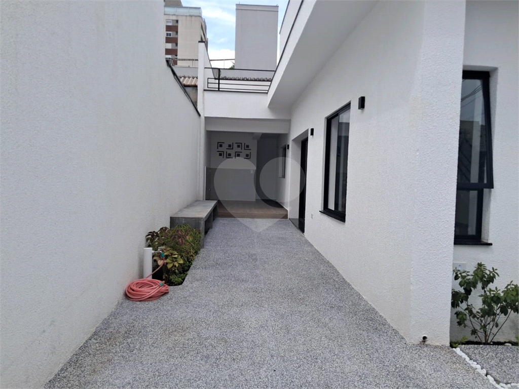 Casa sobrado de 112m² nova 2 suítes ambas com varanda 2 vagas área gourmet Vila Pompéia