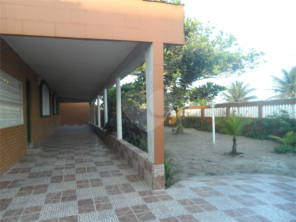 CASA ALTO PADRÃO EM MONGAGUÁ PÉ NA AREIA