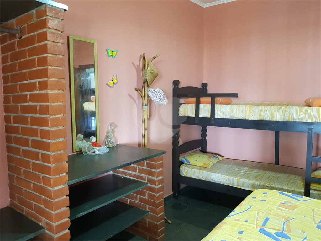 CASA ALTO PADRÃO EM MONGAGUÁ PÉ NA AREIA