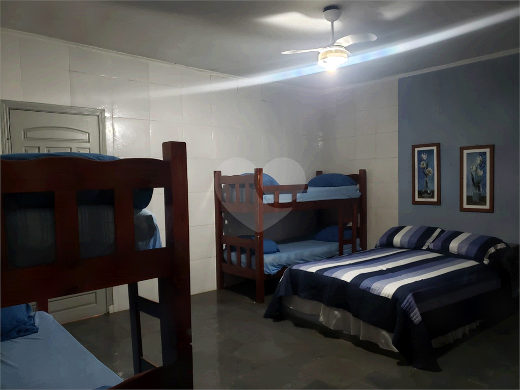 CASA ALTO PADRÃO EM MONGAGUÁ PÉ NA AREIA