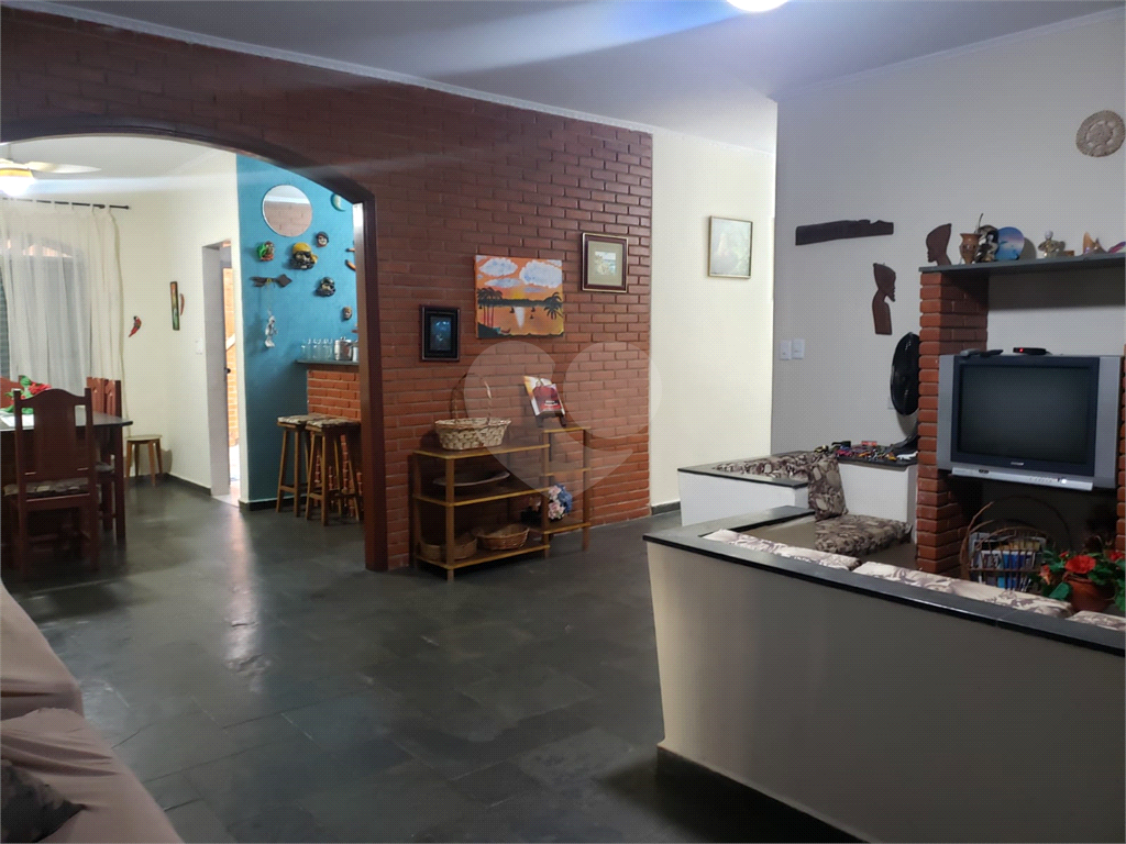 CASA ALTO PADRÃO EM MONGAGUÁ PÉ NA AREIA