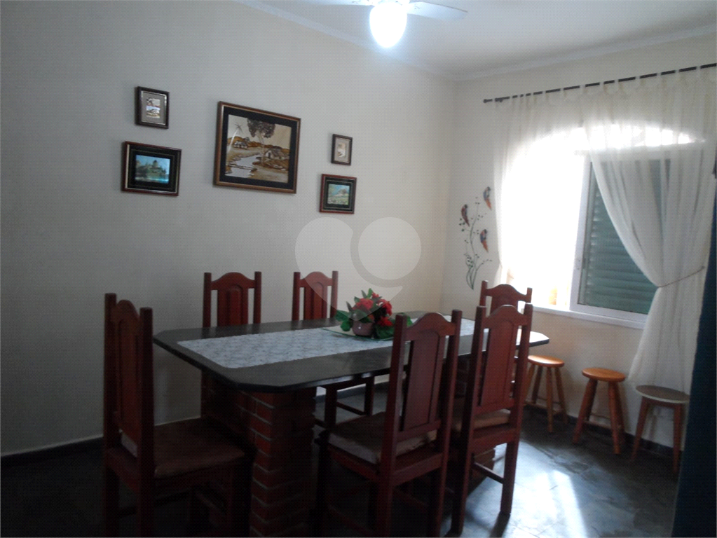 CASA ALTO PADRÃO EM MONGAGUÁ PÉ NA AREIA