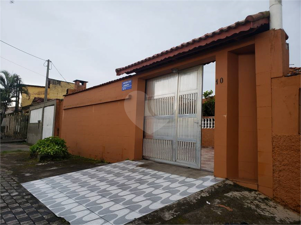 CASA ALTO PADRÃO EM MONGAGUÁ PÉ NA AREIA