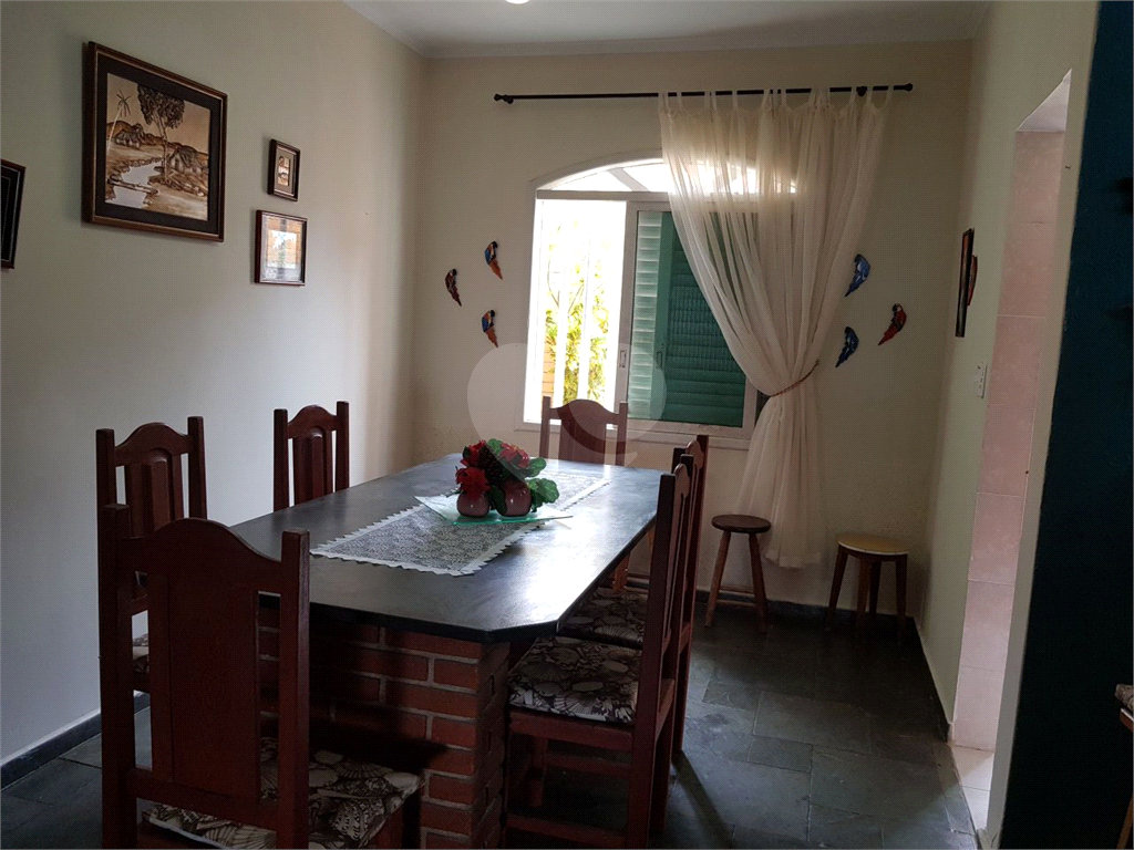 CASA ALTO PADRÃO EM MONGAGUÁ PÉ NA AREIA