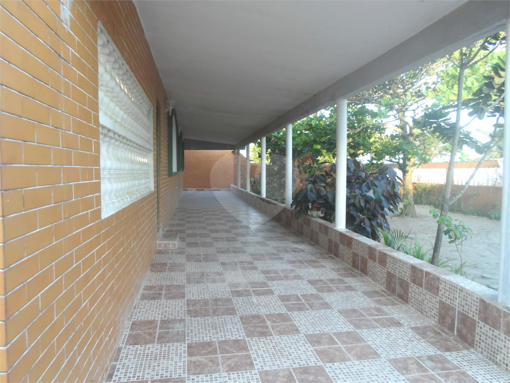 CASA ALTO PADRÃO EM MONGAGUÁ PÉ NA AREIA