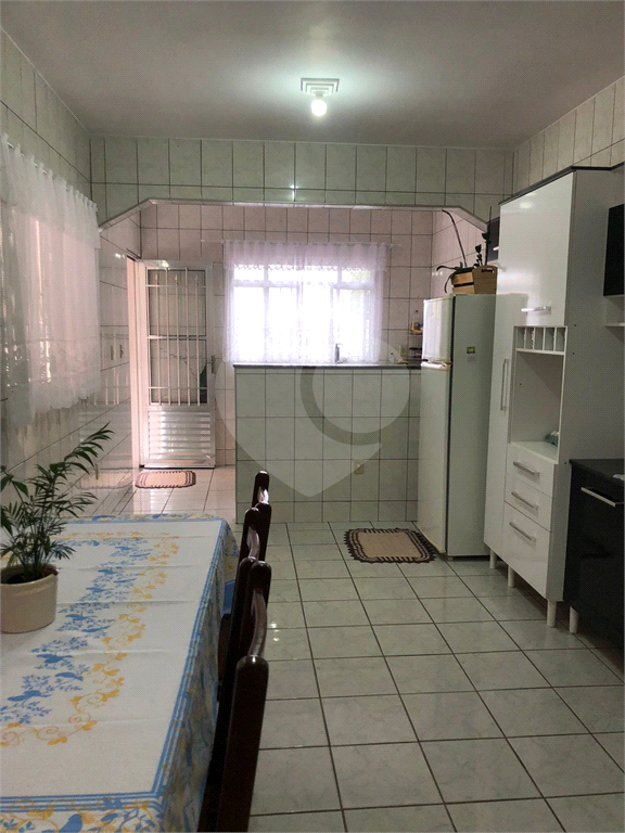 Casa à venda com 3 quartos, 160m² - Foto 4