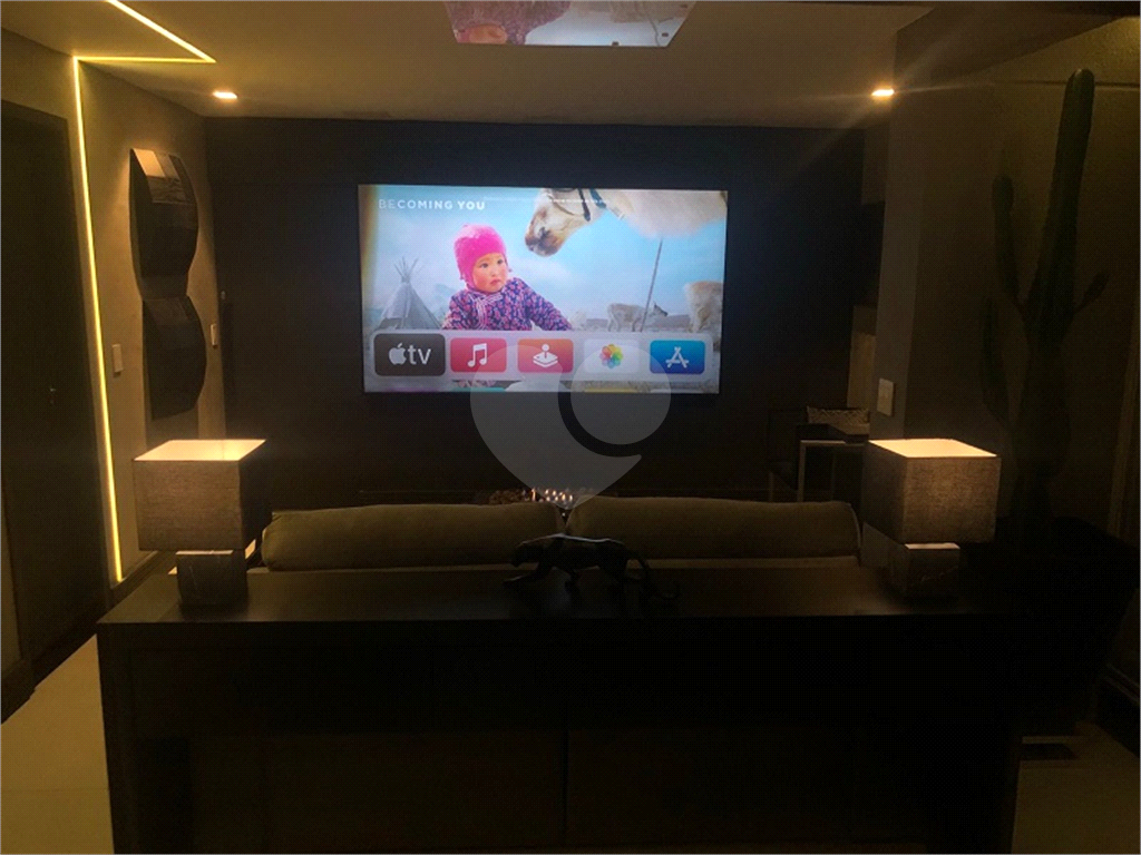 Apartamento 100% decorado e automatizado
