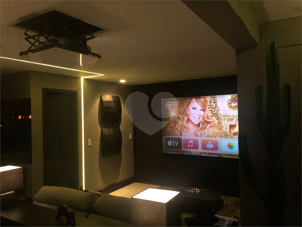 Oportunidade!!! Apartamento 100% decorado e automatizado. Excelente Localização!