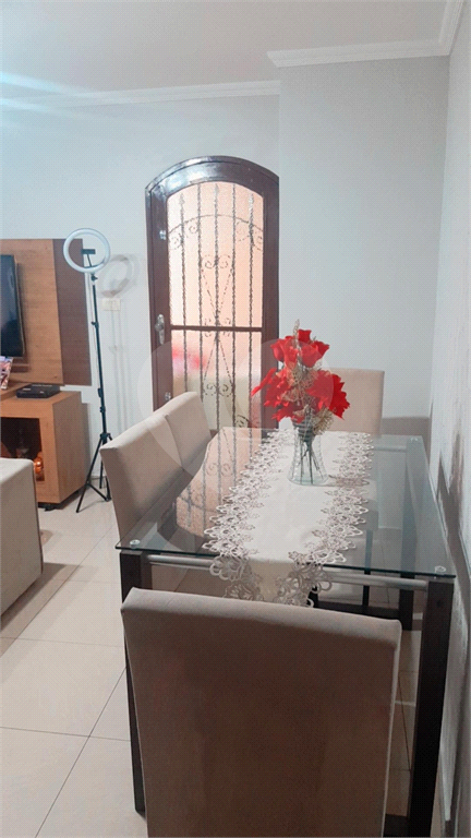 Sobrado á venda no Bairro do Limão