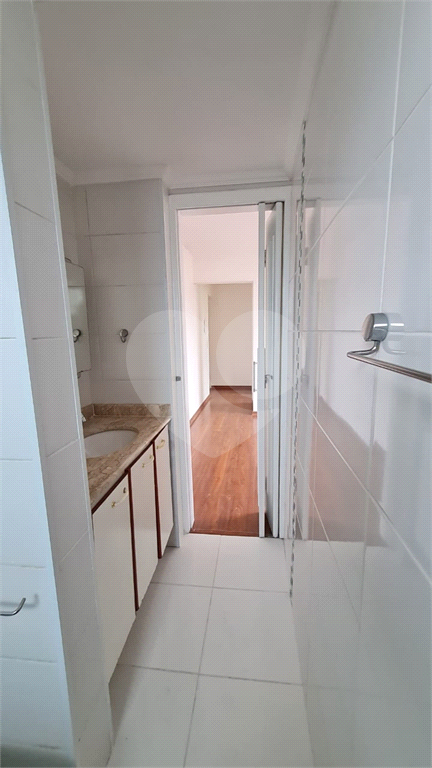 Excelente apartamento com 1 dormitório próximo à estação Praça da Árvore do metrô