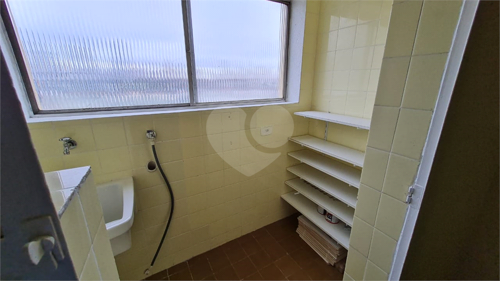 Excelente apartamento com 1 dormitório próximo à estação Praça da Árvore do metrô
