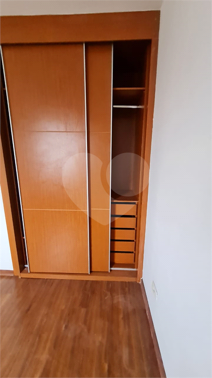Excelente apartamento com 1 dormitório próximo à estação Praça da Árvore do metrô