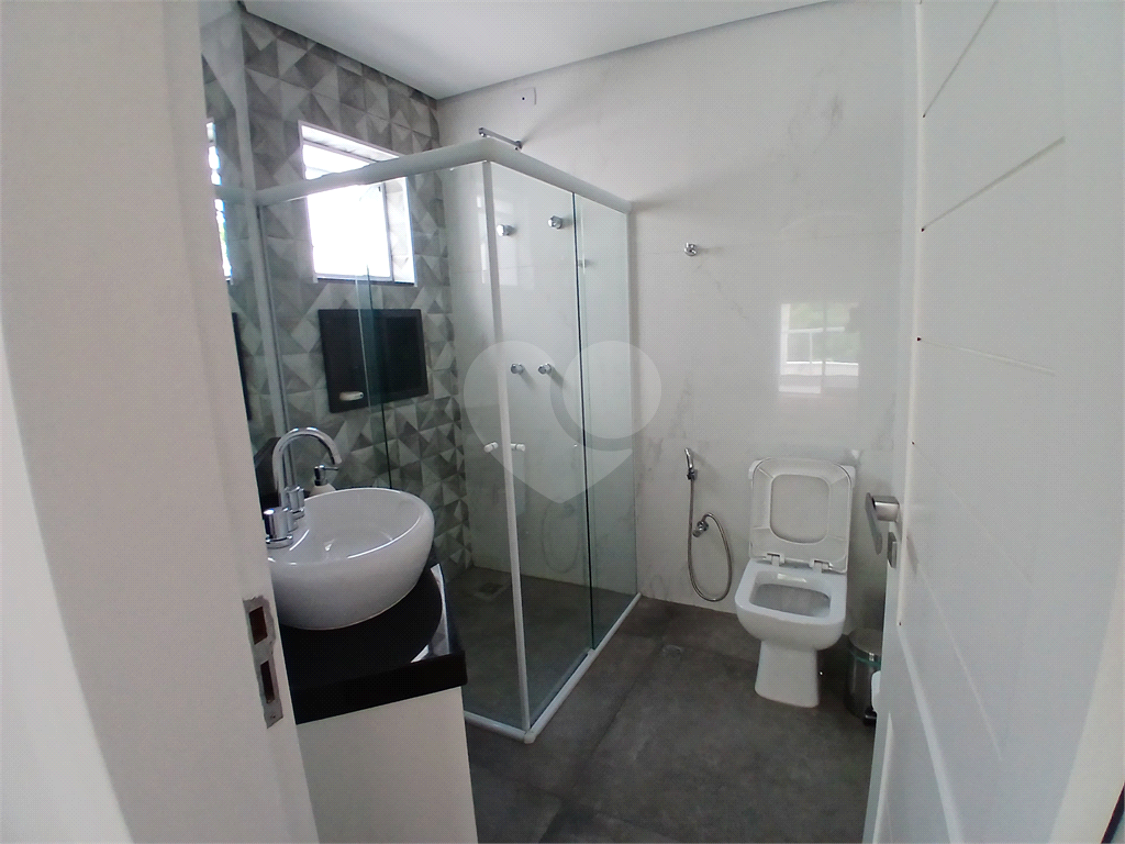 Alto Padrão no City América: 3 Suítes, 10 Vagas e Lazer Completo