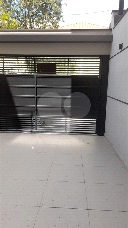 Sobrado para aluguel ou compra  com 3 quartos/suítes  2 vagas no Bairro da Água Fria