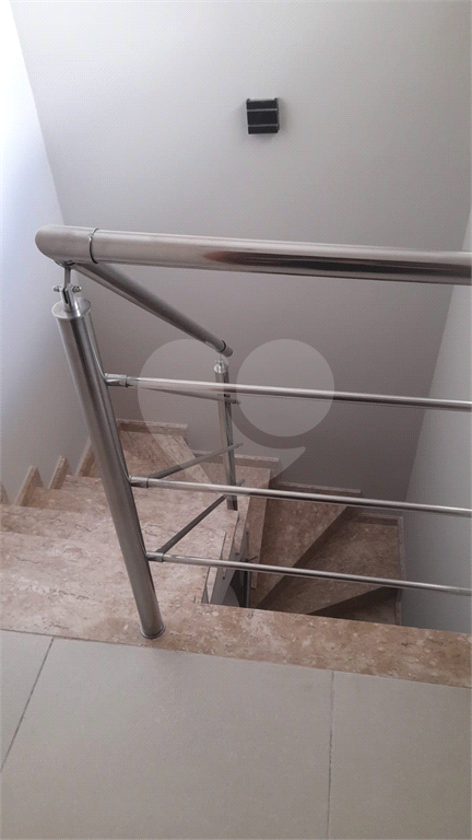 Sobrado para aluguel ou compra  com 3 quartos/suítes  2 vagas no Bairro da Água Fria