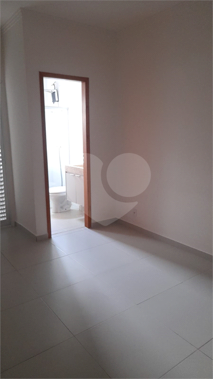 Sobrado para aluguel ou compra  com 3 quartos/suítes  2 vagas no Bairro da Água Fria