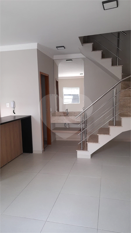 Sobrado para aluguel ou compra  com 3 quartos/suítes  2 vagas no Bairro da Água Fria