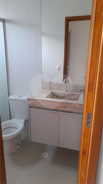 Sobrado para aluguel ou compra  com 3 quartos/suítes  2 vagas no Bairro da Água Fria