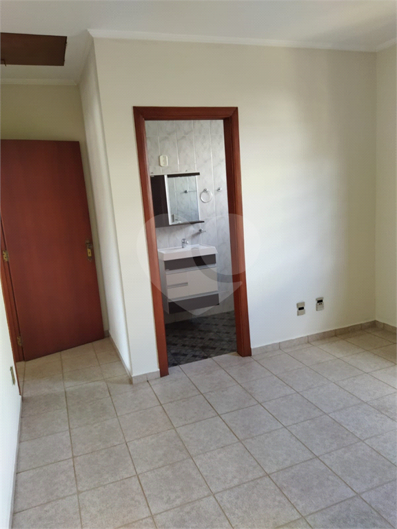 Sobrado à venda com 3 quartos, 227m² - Foto 22