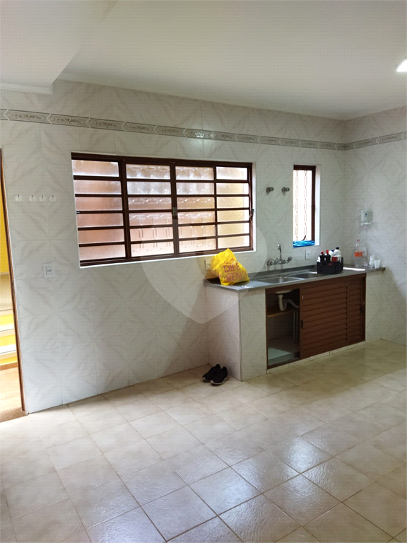 Sobrado à venda com 3 quartos, 227m² - Foto 9