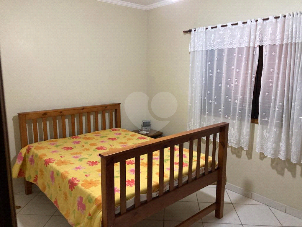 Maravilhoso Sobrado no Bairro Bortolândia