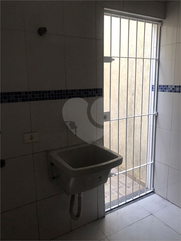 Sobrado amplo bem localizado!