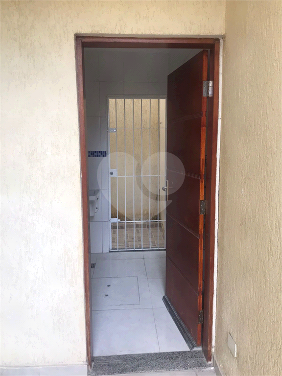 Sobrado amplo bem localizado!