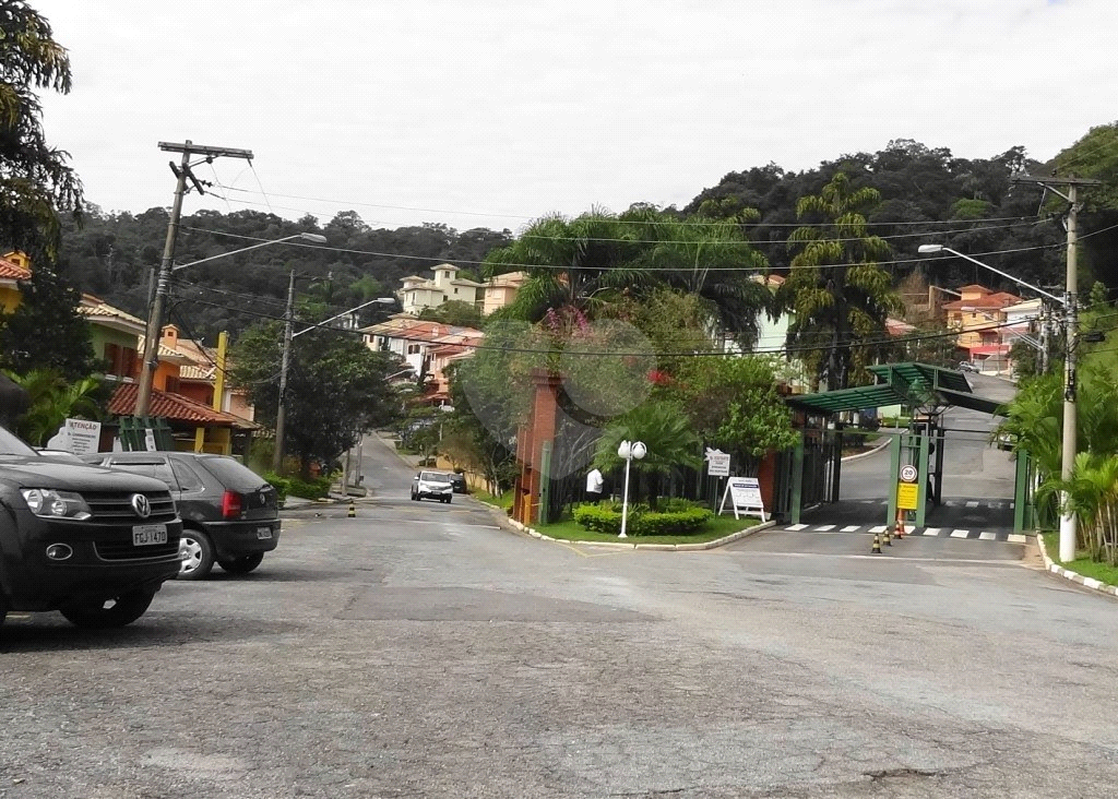 Terreno em condominio de alto padrao no bairro do Horto Florestal