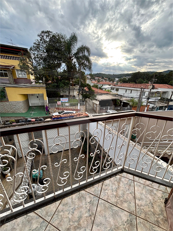Sobrado à venda no Tremembé com 4 dormitórios, piscina e 4 vagas de garagem. 