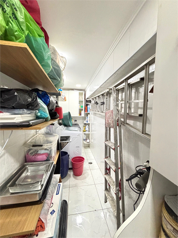 Sobrado à venda no Tremembé com 4 dormitórios, piscina e 4 vagas de garagem. 