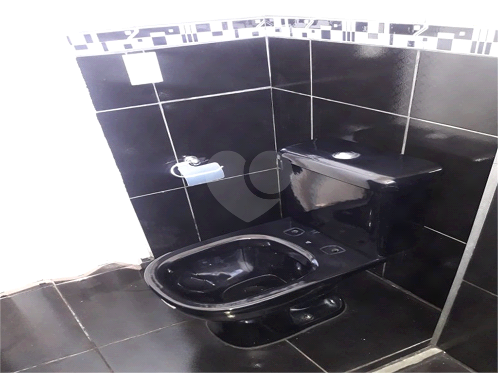 Apartamento localizado na Av. Coronel Sezefredo Fagundes 5169, no Condomínio Bosque Da Cantareira.