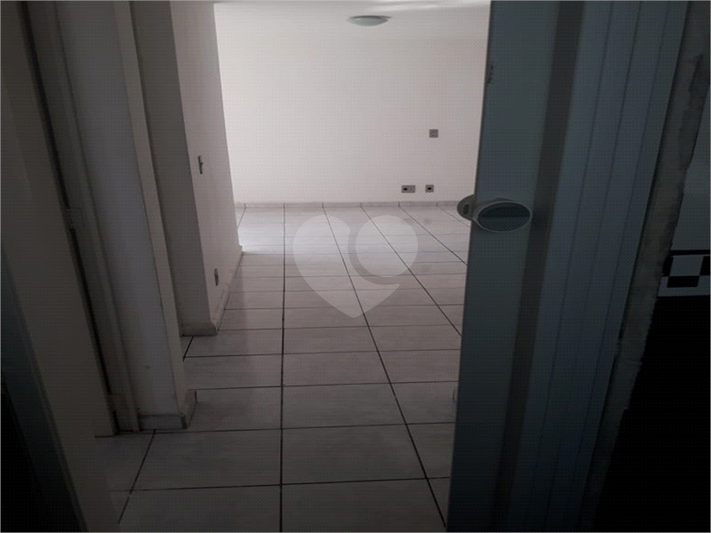 Apartamento localizado na Av. Coronel Sezefredo Fagundes 5169, no Condomínio Bosque Da Cantareira.